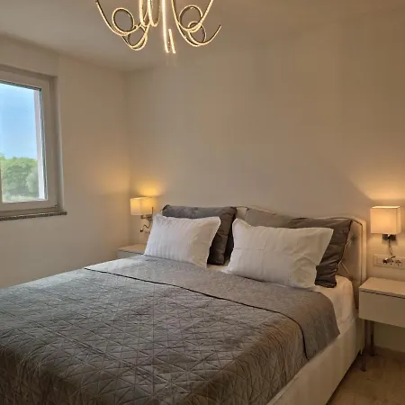 Luxury Apartment With 2 Bedrooms And Swimming Pool *